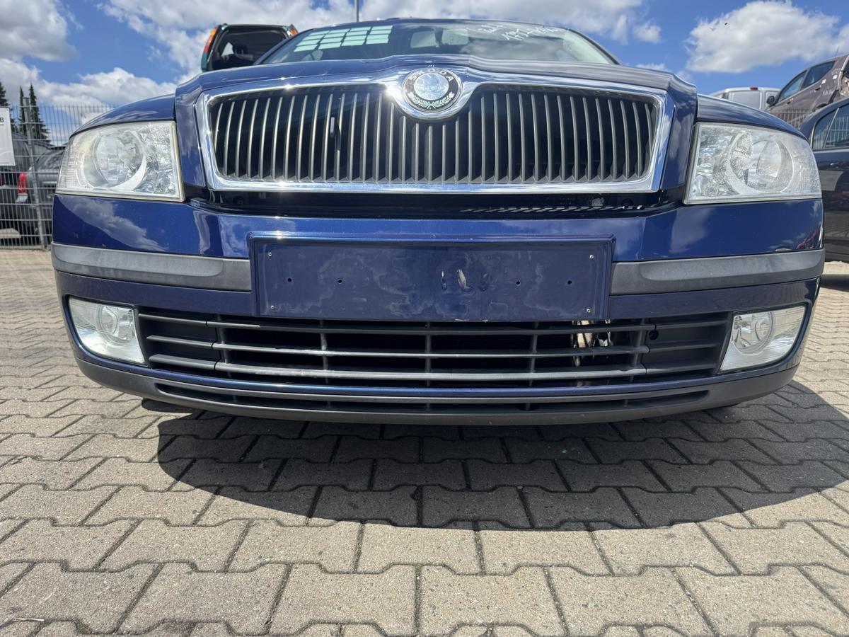 Skoda Octavia 2 1Z original Stossf&auml;nger Sto&szlig;stange vorne mit Nebelscheinwerfern LF5Q Stormblau Metallic Bj.2008